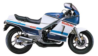 Model motorky 1:12 Suzuki RG400I