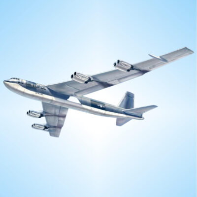 Plastikový model letadla B-52 v měřítku 1:72.