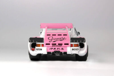 Plastikový model auta Porsche 935 [1:24]