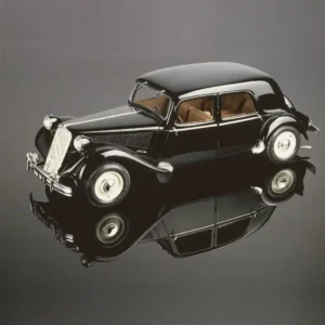 Plastikový model auta Citroën Traction Avant v měřítku 1:8