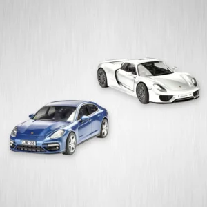 Plastikové modely aut Porsche Panamera a Porshe 918
