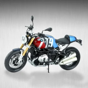 Plastikový model motocyklu BMW R nineT v měřítku 1:9.